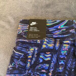 Nike Training Leggings Activewear Colorful Womens XS Extra Small 22x26" NWT